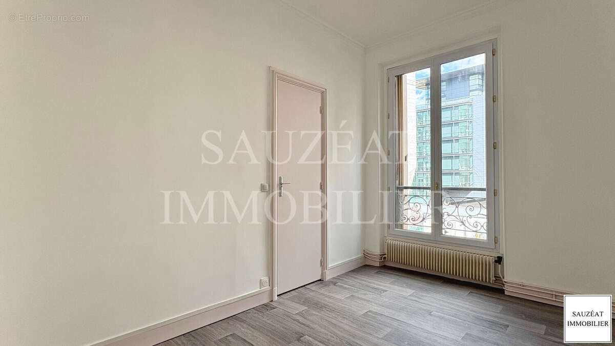 Appartement à MONTROUGE
