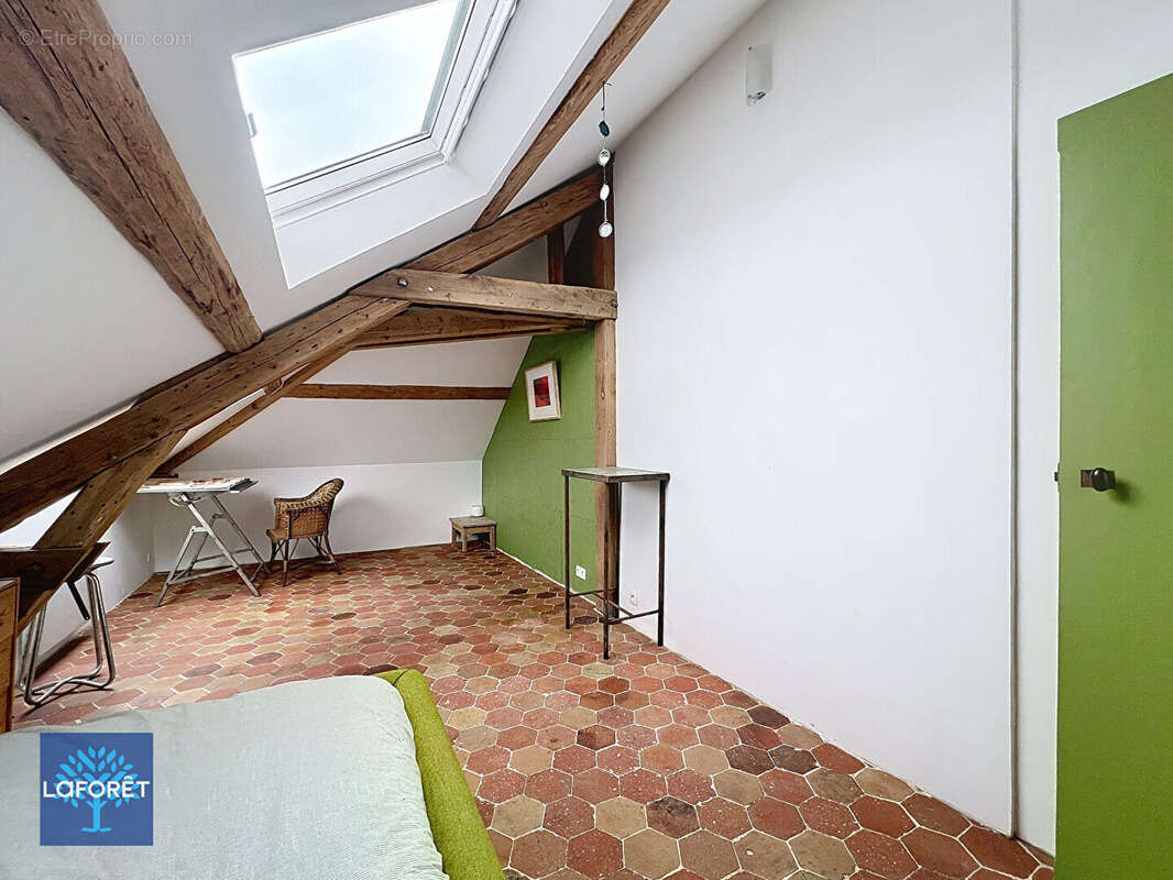 Maison à CORBEIL-ESSONNES