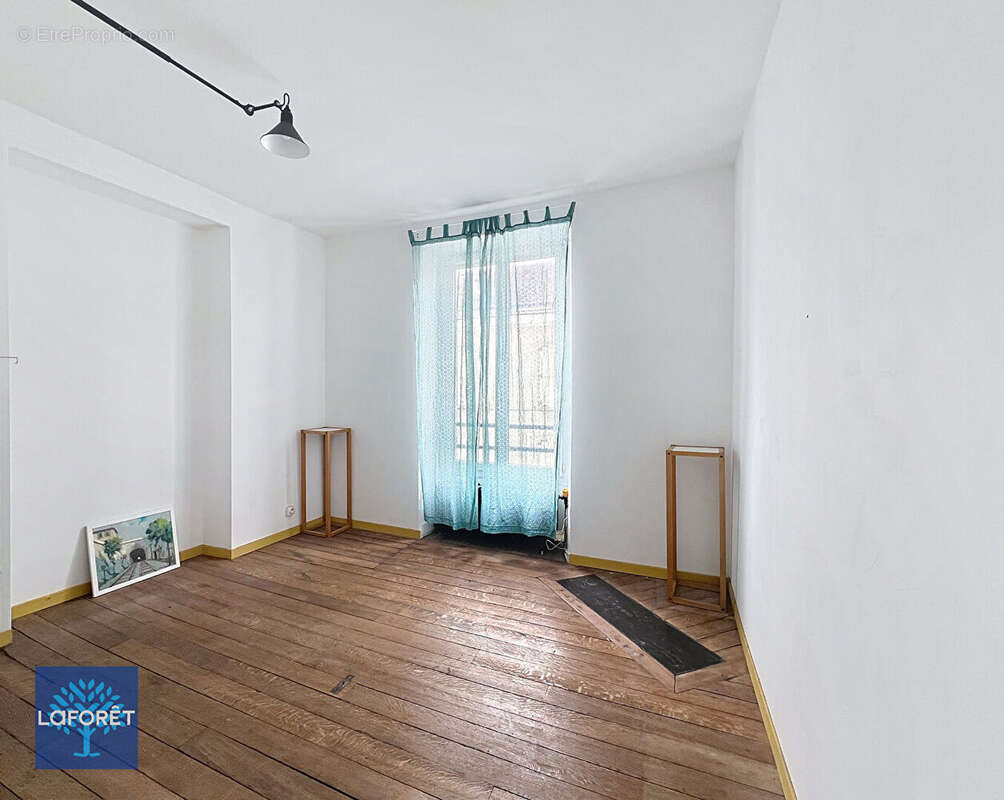 Maison à CORBEIL-ESSONNES