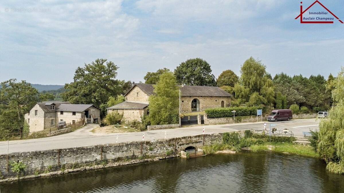 Maison à PEYRAT-LE-CHATEAU