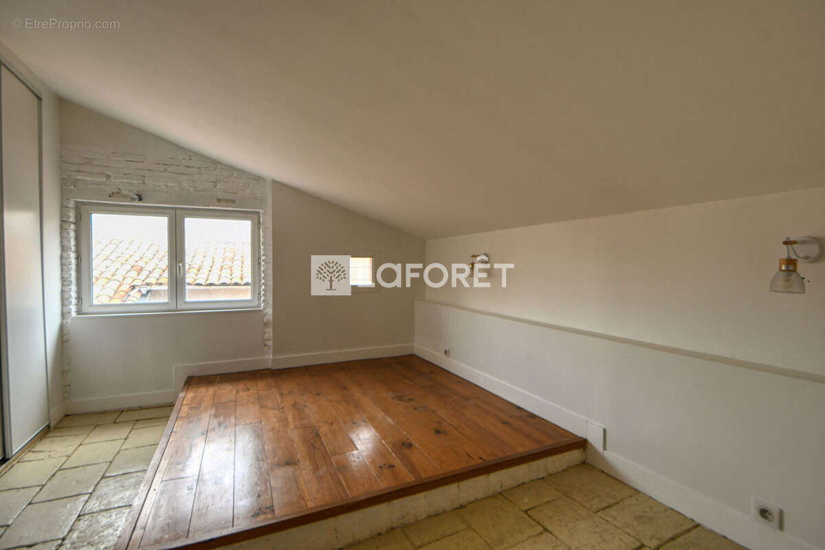 Maison à LISLE-SUR-TARN