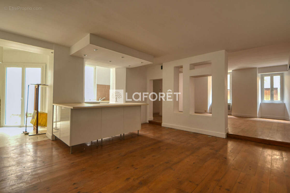 Maison à LISLE-SUR-TARN