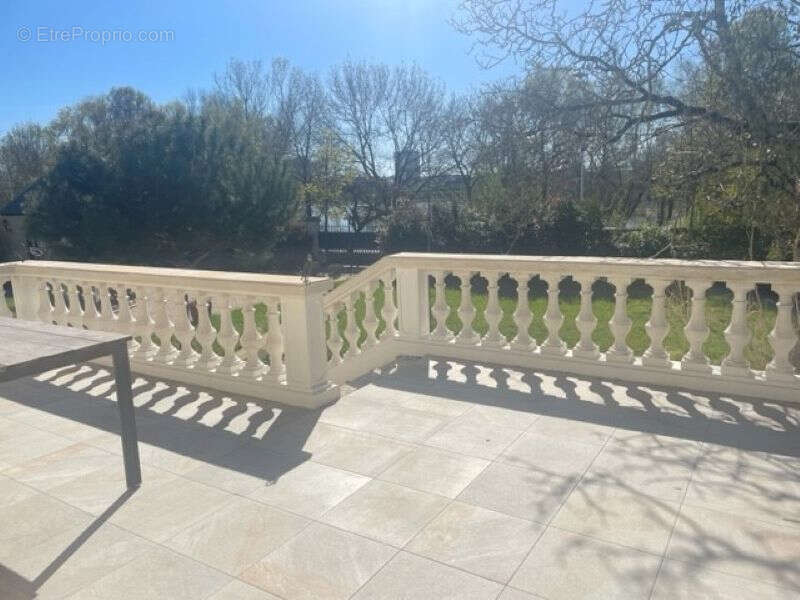 Maison à SAINT-CYR-SUR-LOIRE