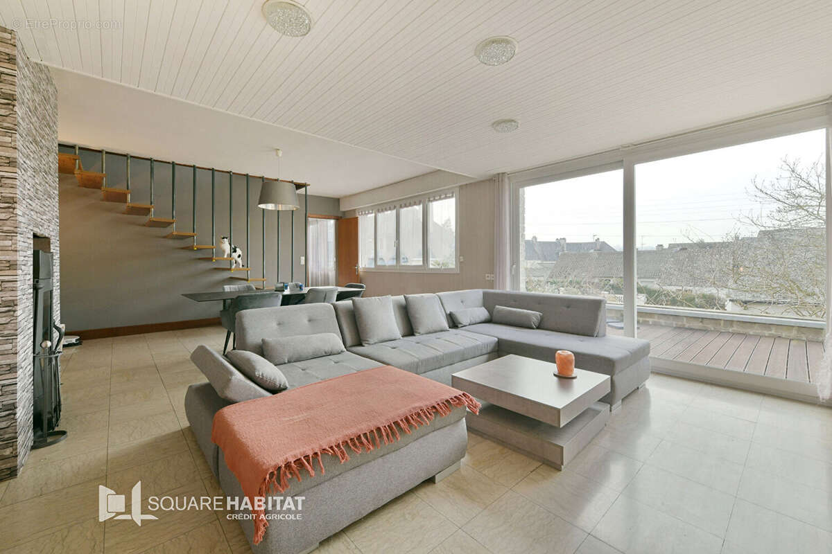 Maison à CONDE-SUR-NOIREAU