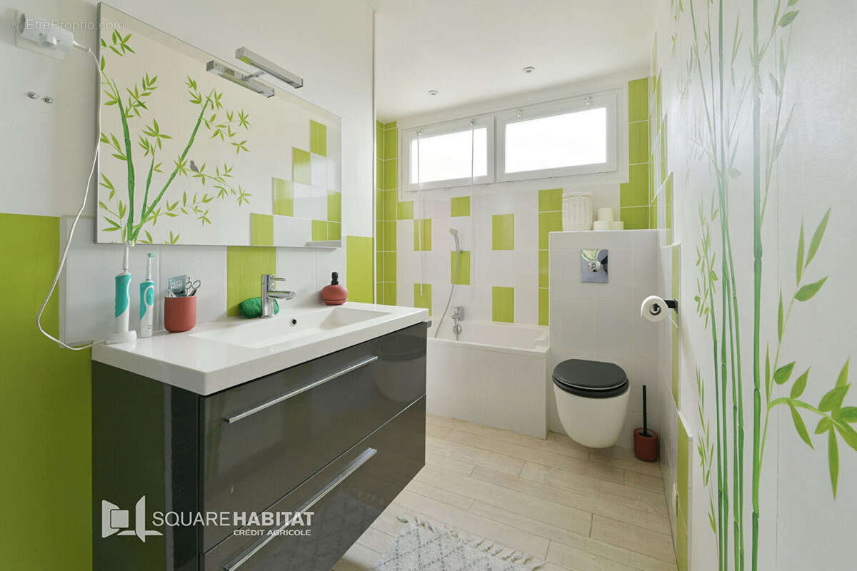 Maison à CONDE-SUR-NOIREAU