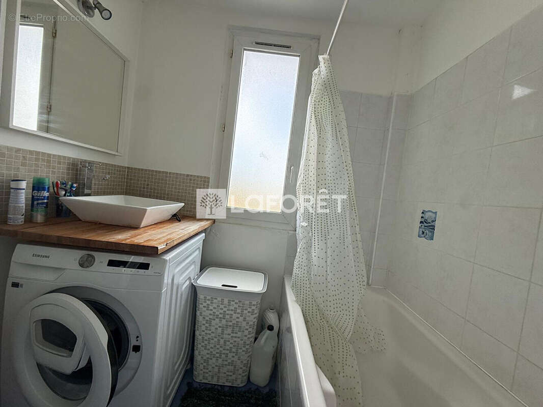 Appartement à LE BLANC-MESNIL