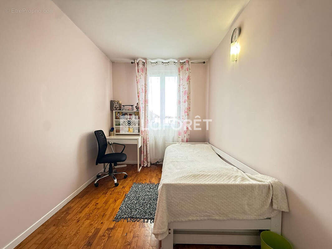 Appartement à LE BLANC-MESNIL