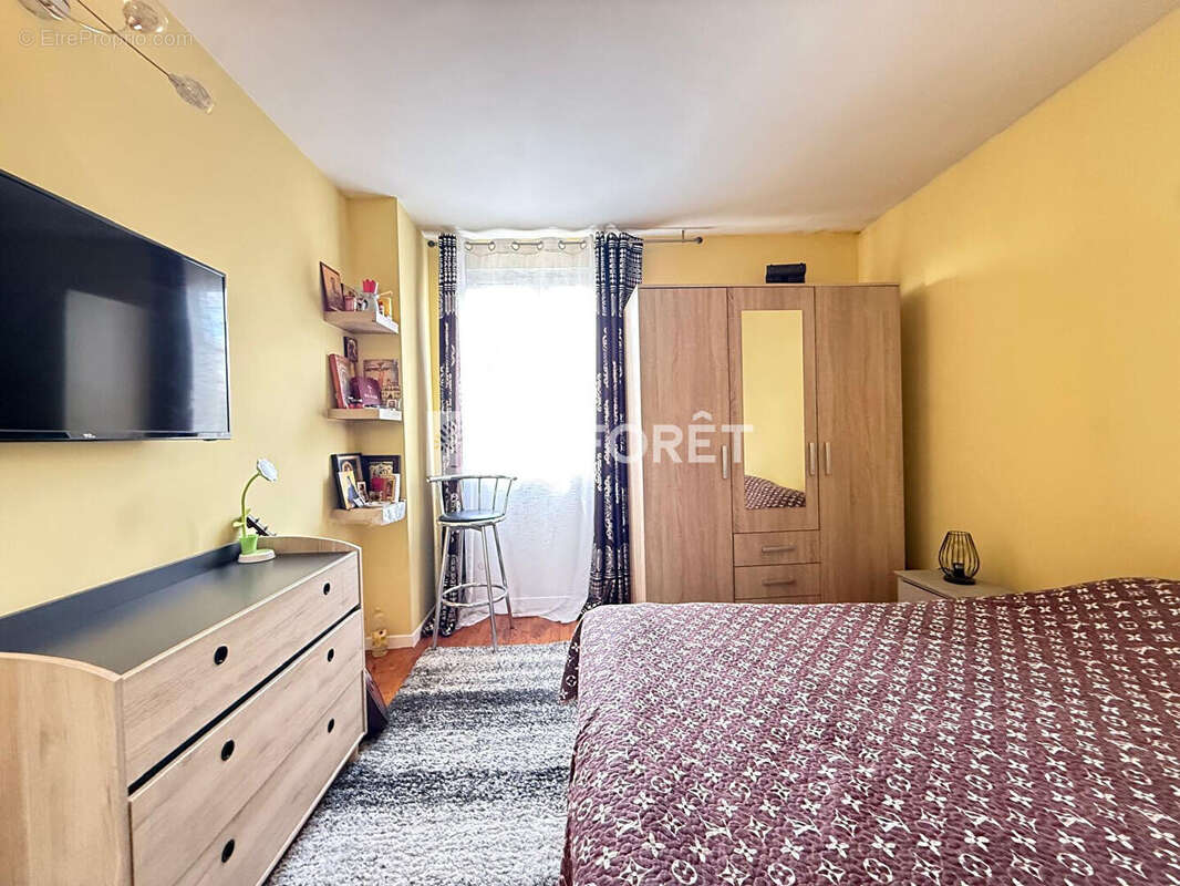 Appartement à LE BLANC-MESNIL