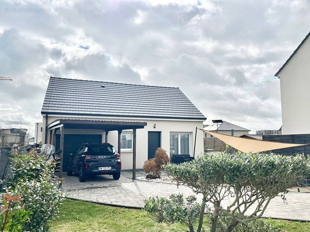 Maison à BLAINVILLE-SUR-ORNE