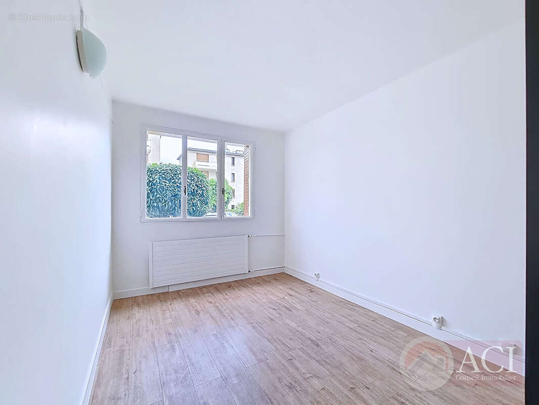Appartement à EPINAY-SUR-SEINE
