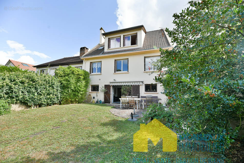 Maison à EPINAY-SUR-ORGE