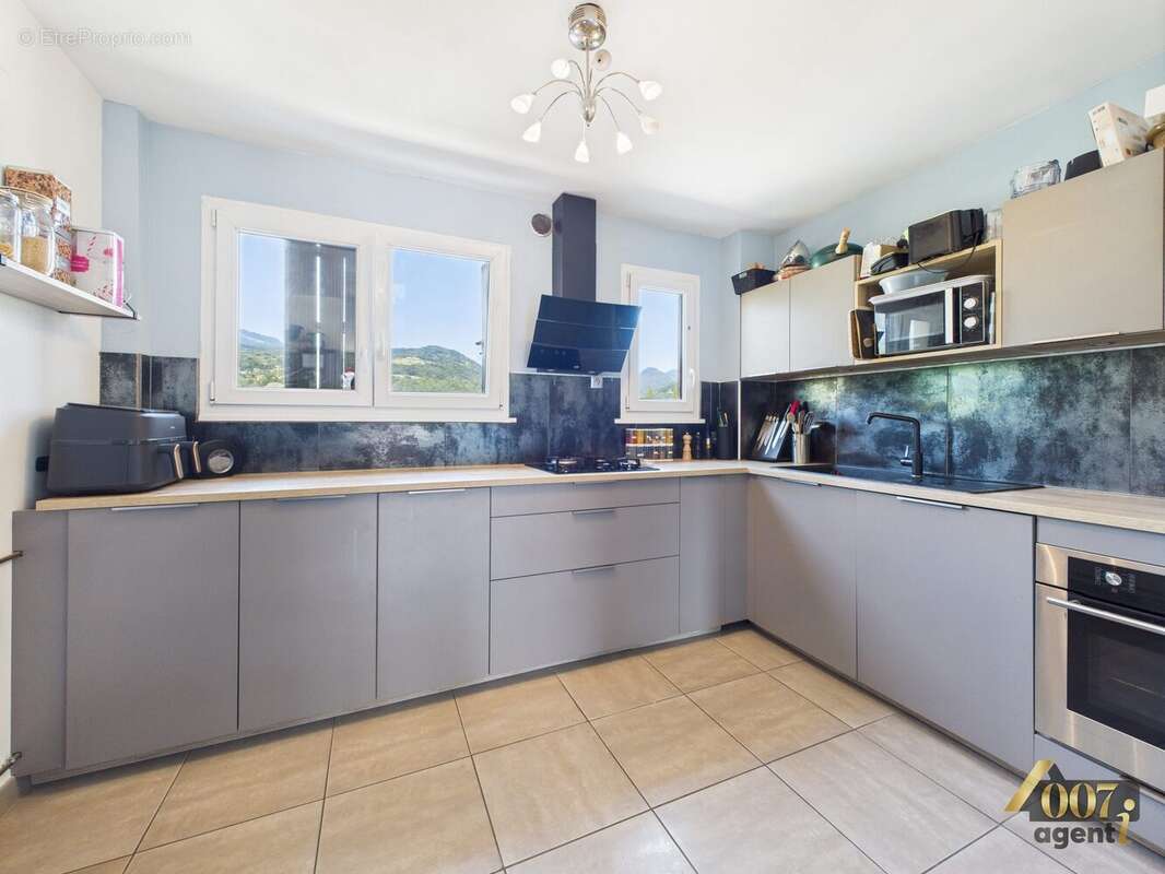 Appartement à ALBERTVILLE