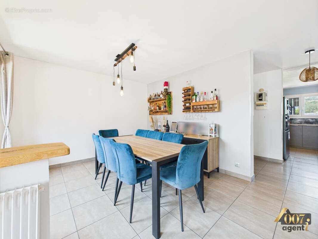 Appartement à ALBERTVILLE