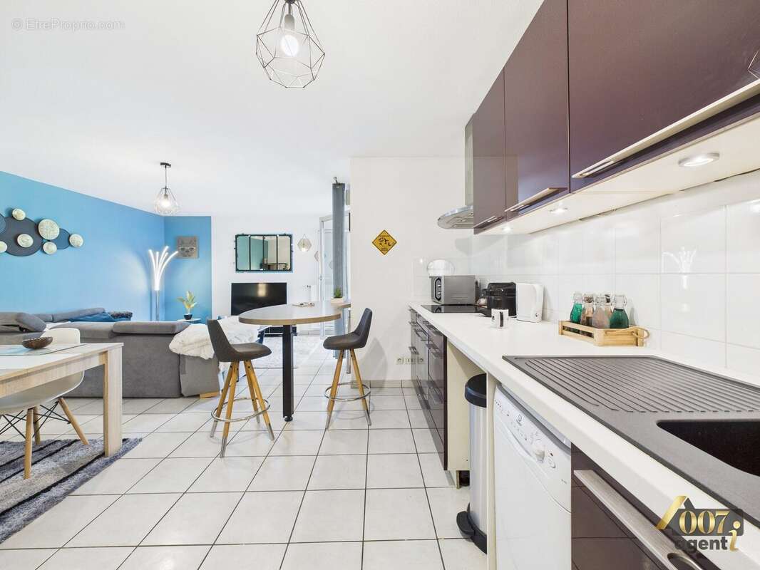 Appartement à CHALLES-LES-EAUX