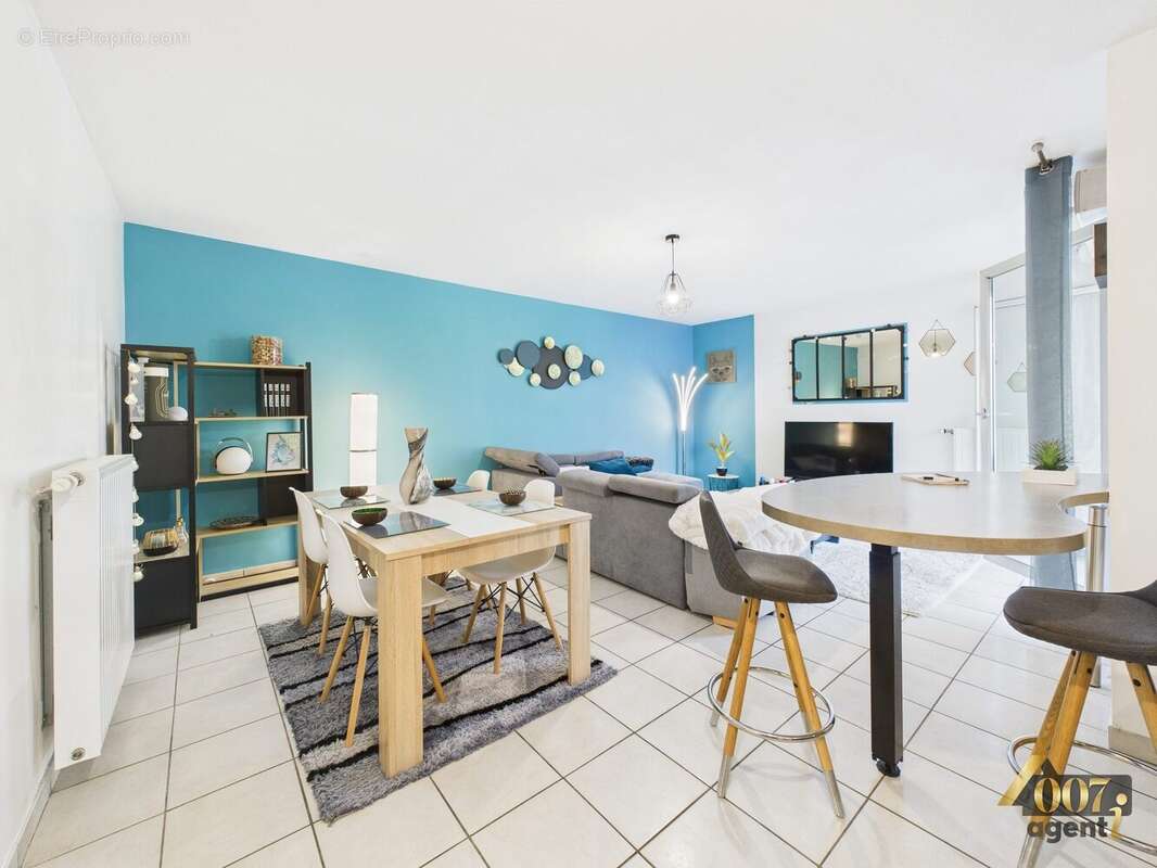 Appartement à CHALLES-LES-EAUX