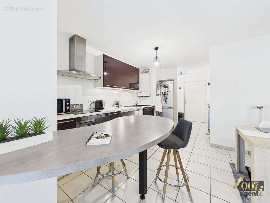 Appartement à CHALLES-LES-EAUX