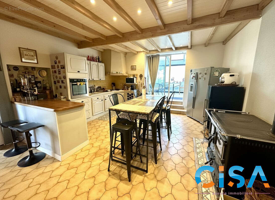 Maison à NEUILLY-EN-THELLE