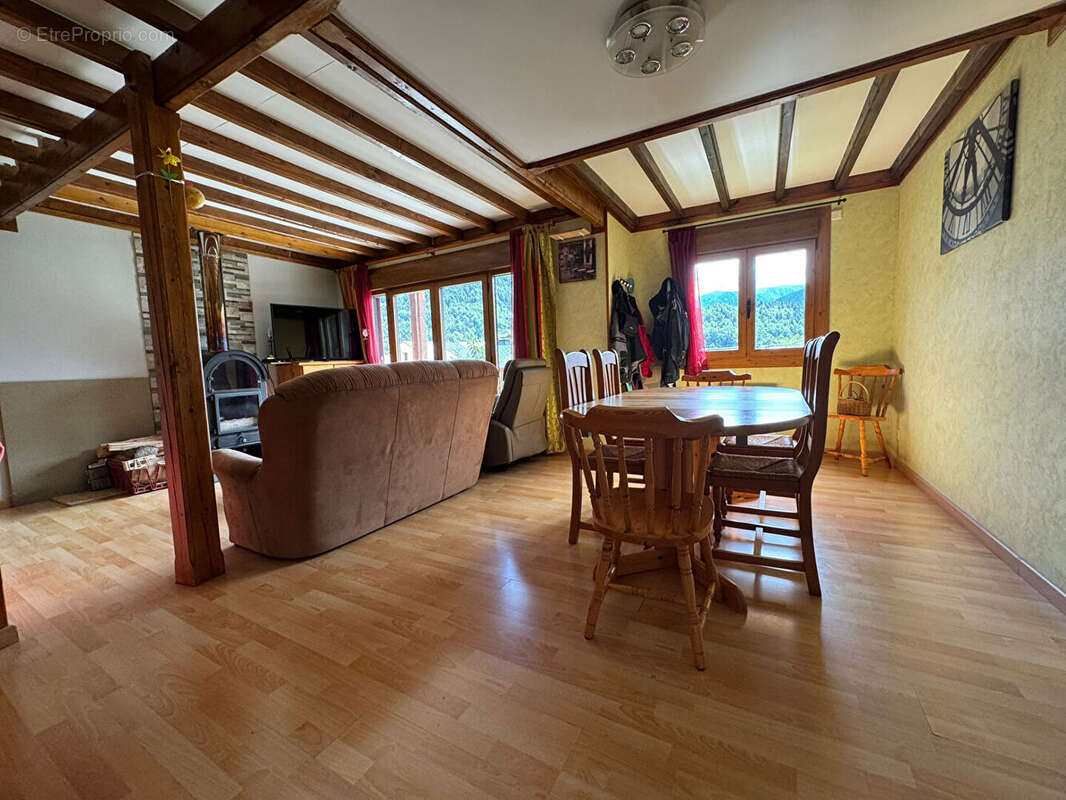 Maison à PORTE-PUYMORENS