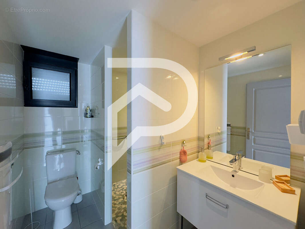 Maison à SAINT-PIERRE-D&#039;EYRAUD