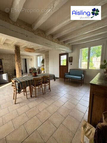 Maison à NOYANT-DE-TOURAINE