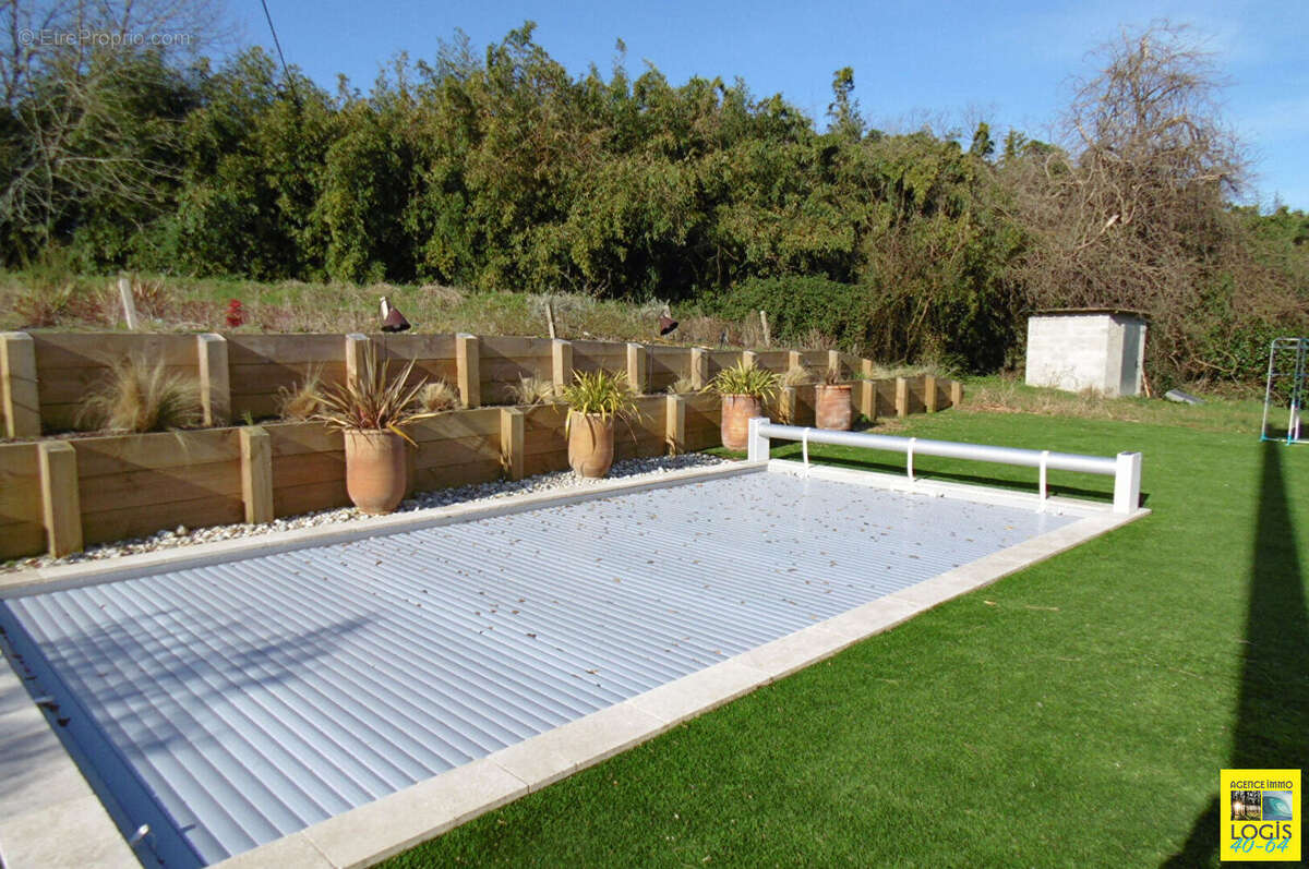 Maison à SAINTE-MARIE-DE-GOSSE