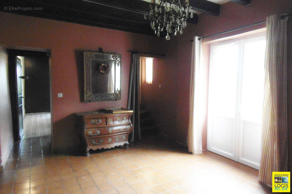 Maison à SAINTE-MARIE-DE-GOSSE