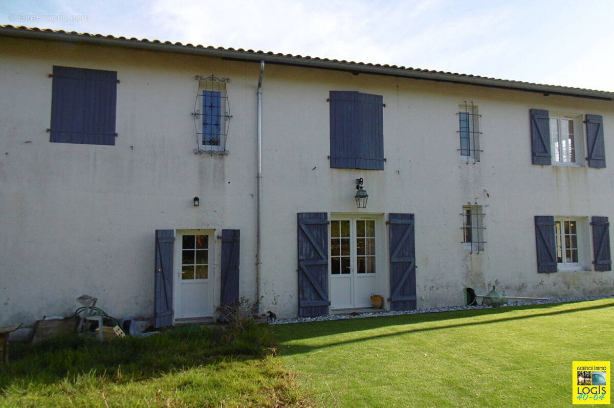 Maison à SAINTE-MARIE-DE-GOSSE