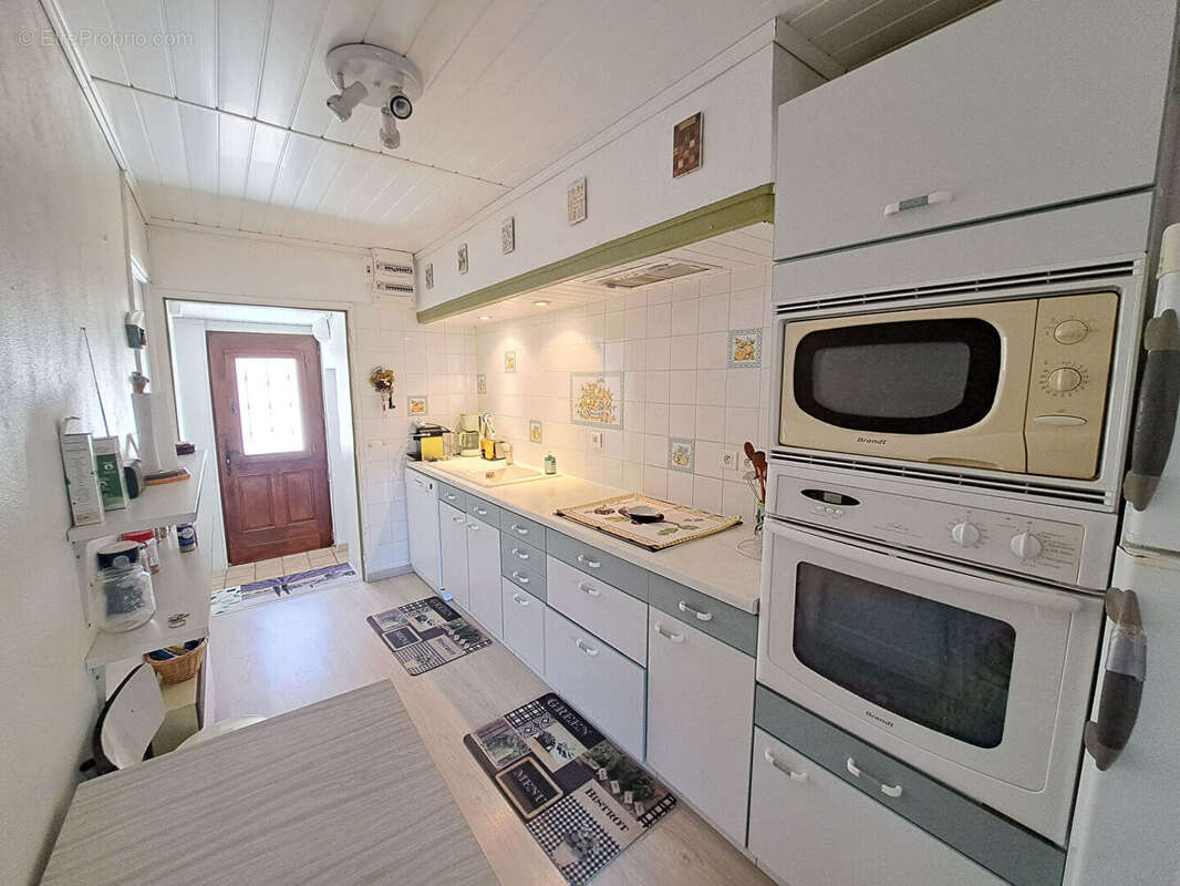 Maison à ENTRECHAUX