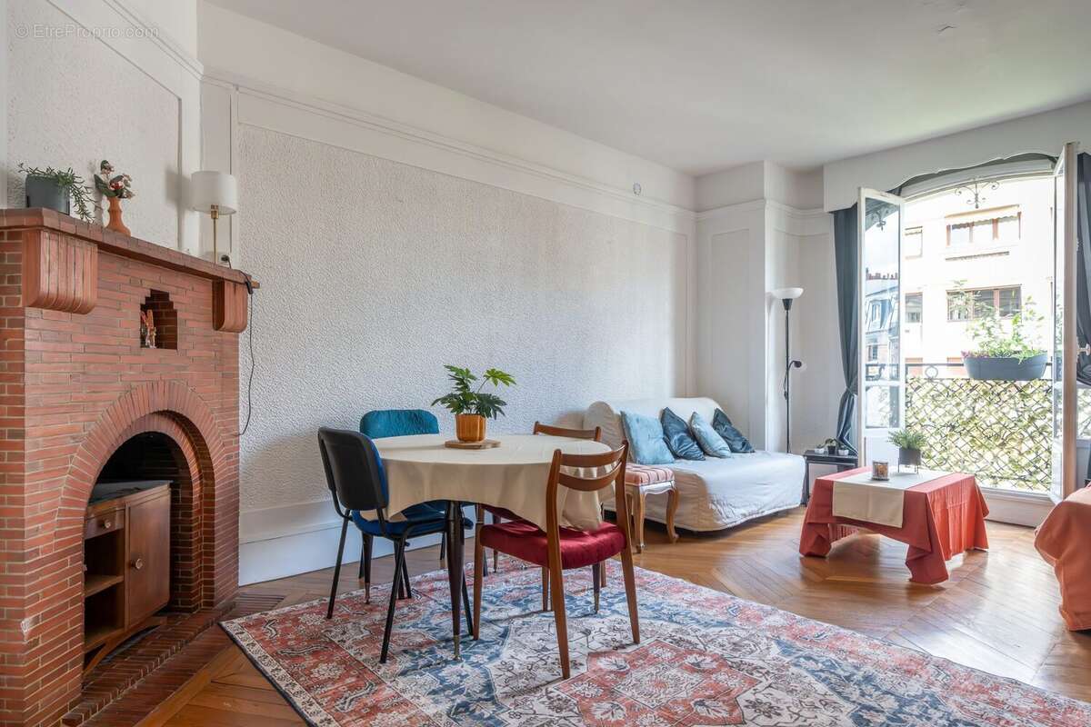 Appartement à PARIS-12E