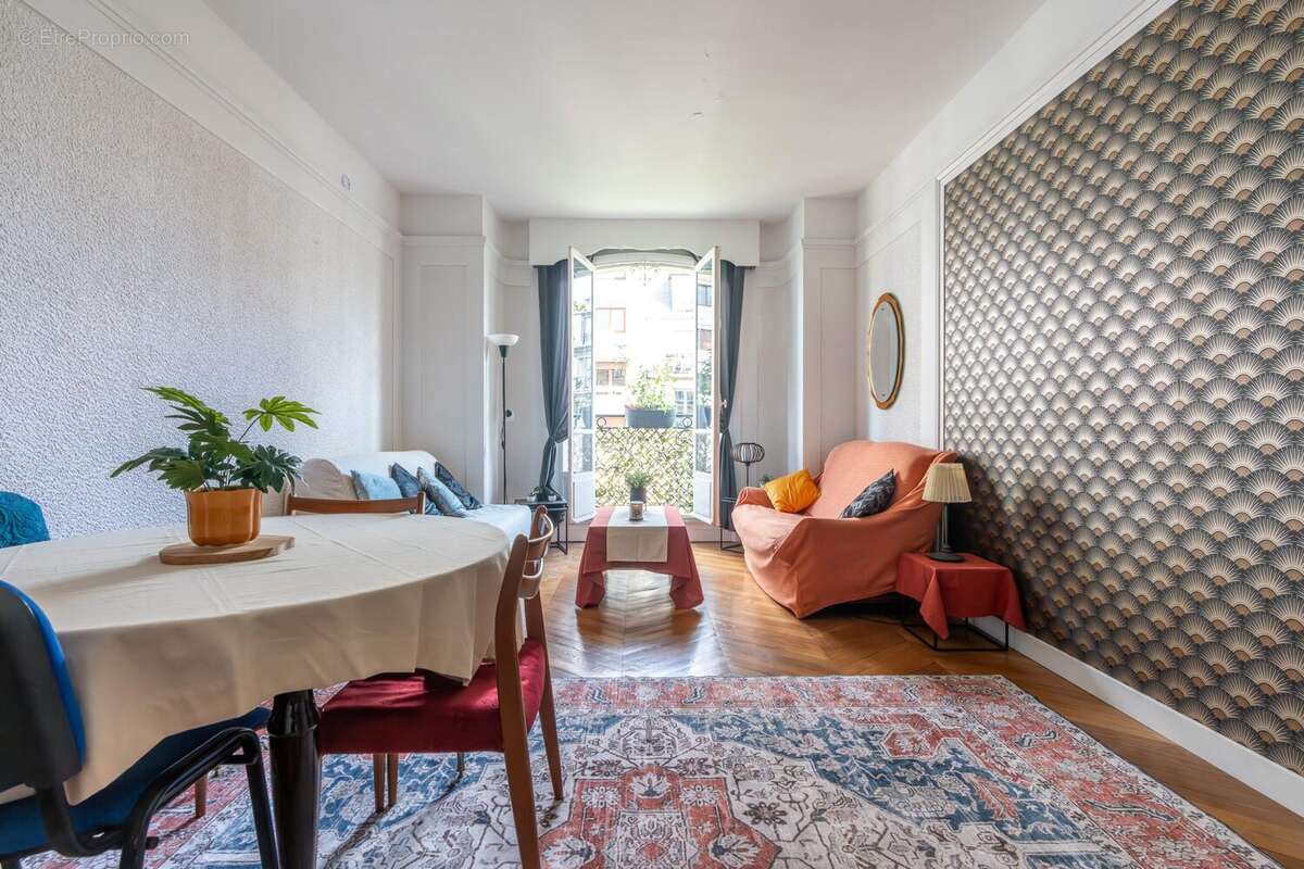 Appartement à PARIS-12E
