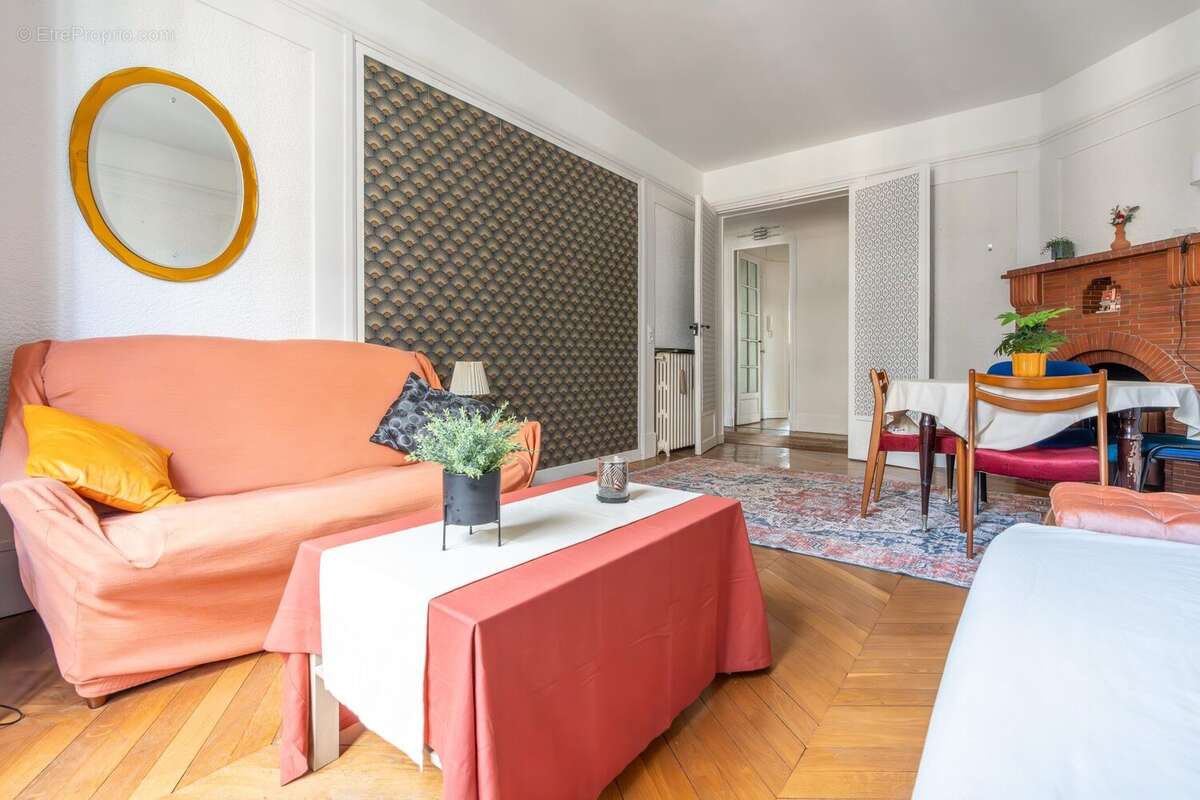 Appartement à PARIS-12E