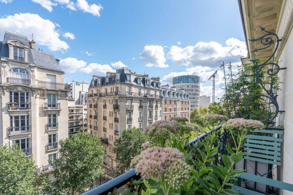 Appartement à PARIS-12E