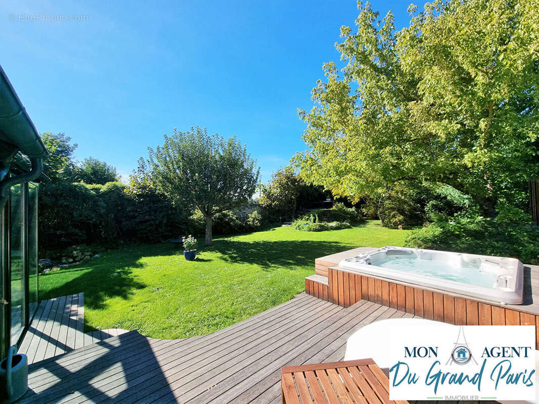 Maison à MARCOUSSIS