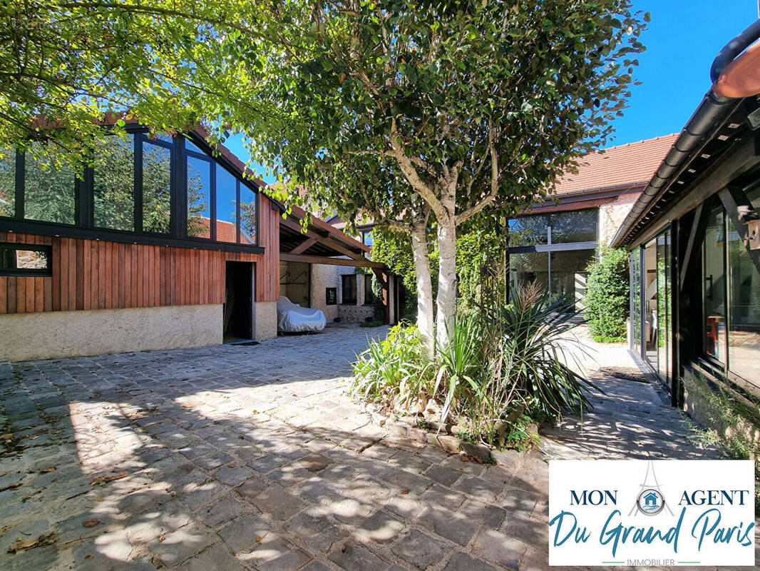 Maison à MARCOUSSIS