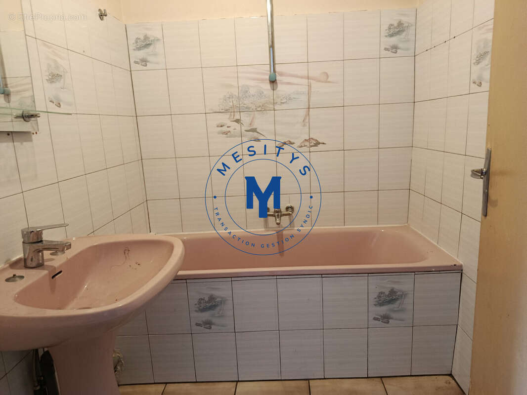 Appartement à SAINT-ETIENNE