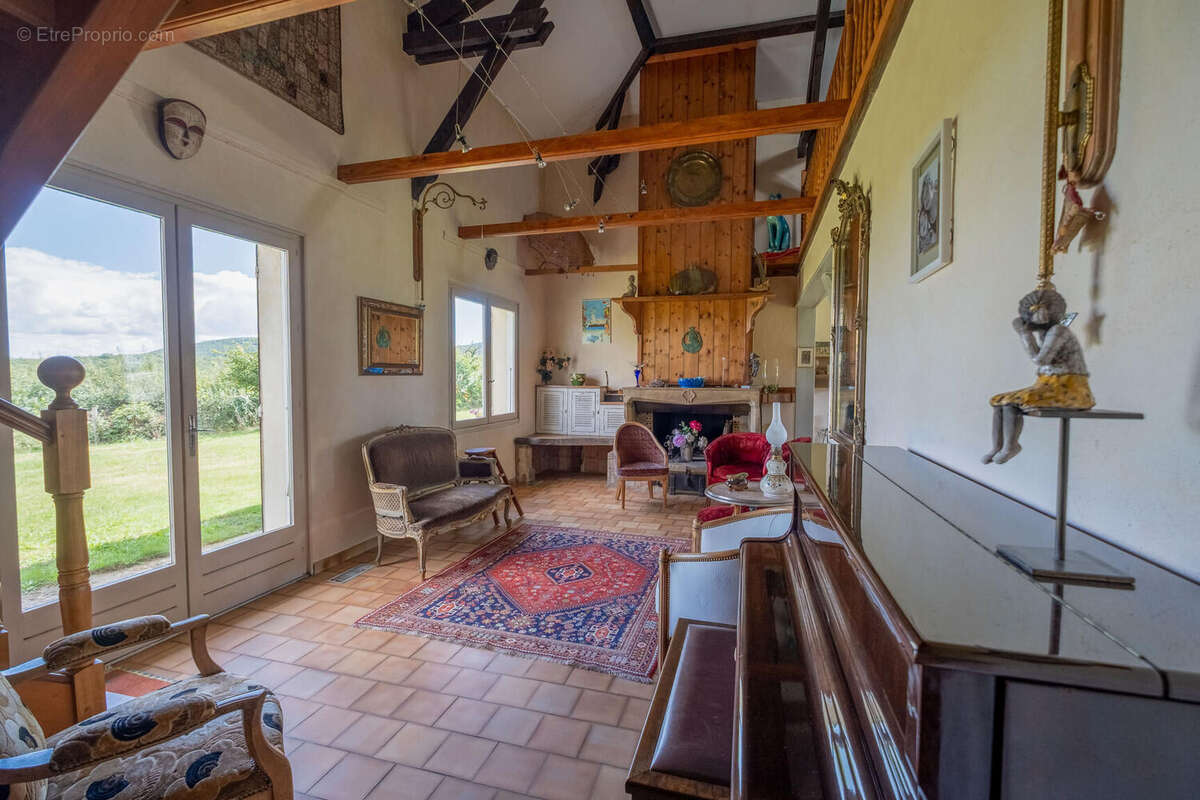 Photo 8 - Maison à LENTILLY