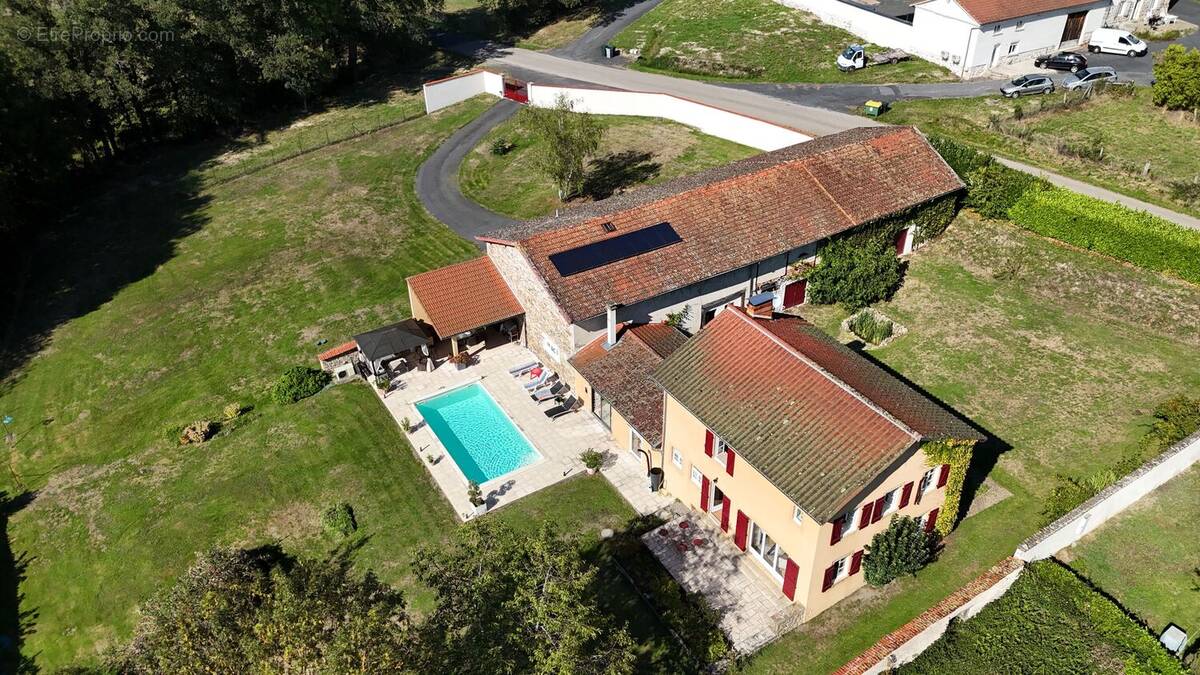 Photo 1 - Maison à AMBERT