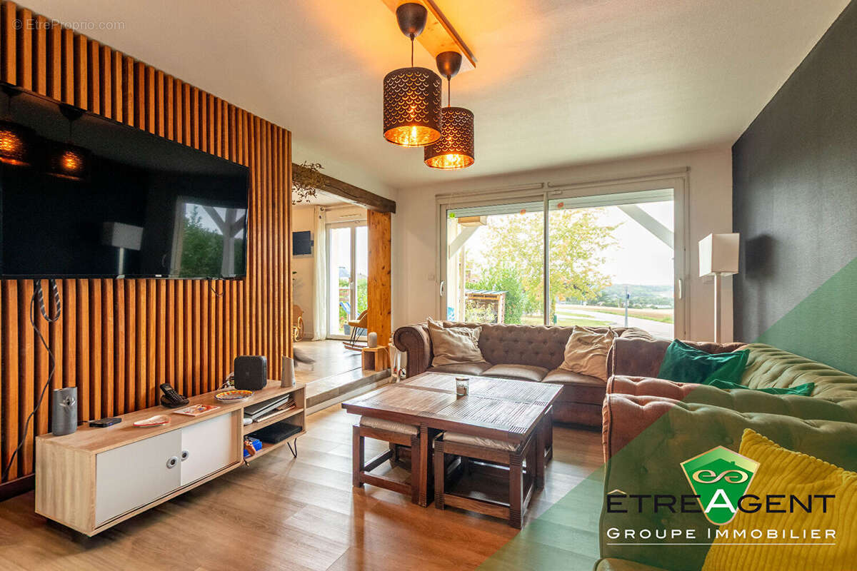 Maison à ARNIERES-SUR-ITON