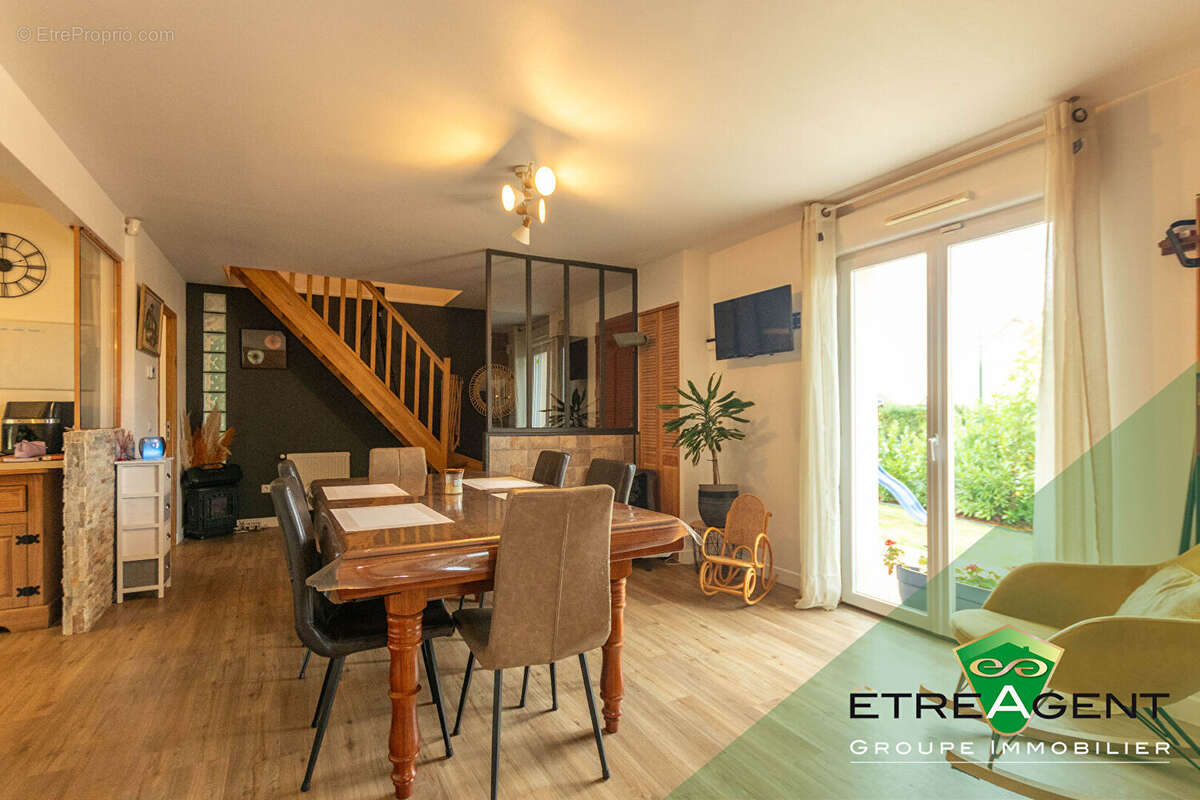 Maison à ARNIERES-SUR-ITON