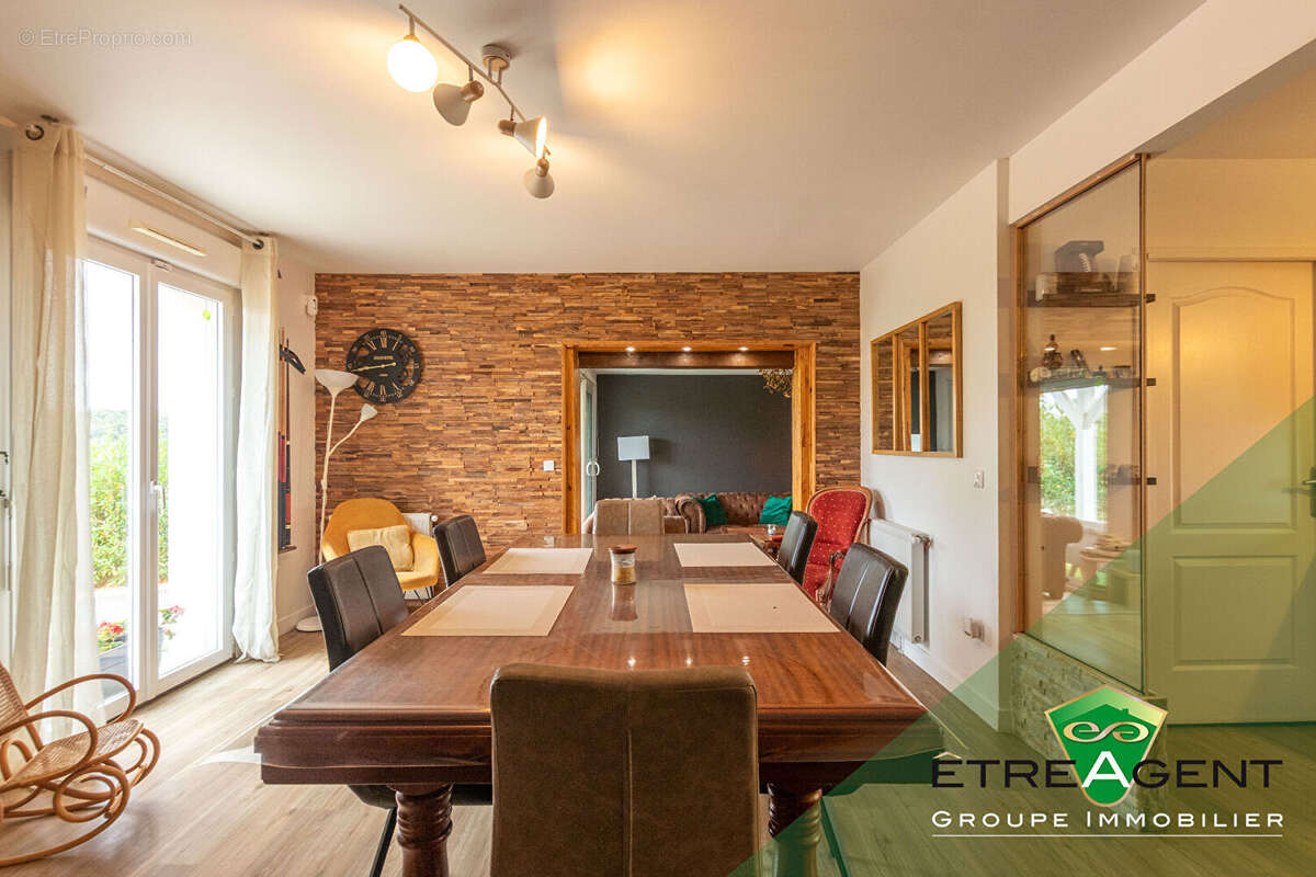 Maison à ARNIERES-SUR-ITON