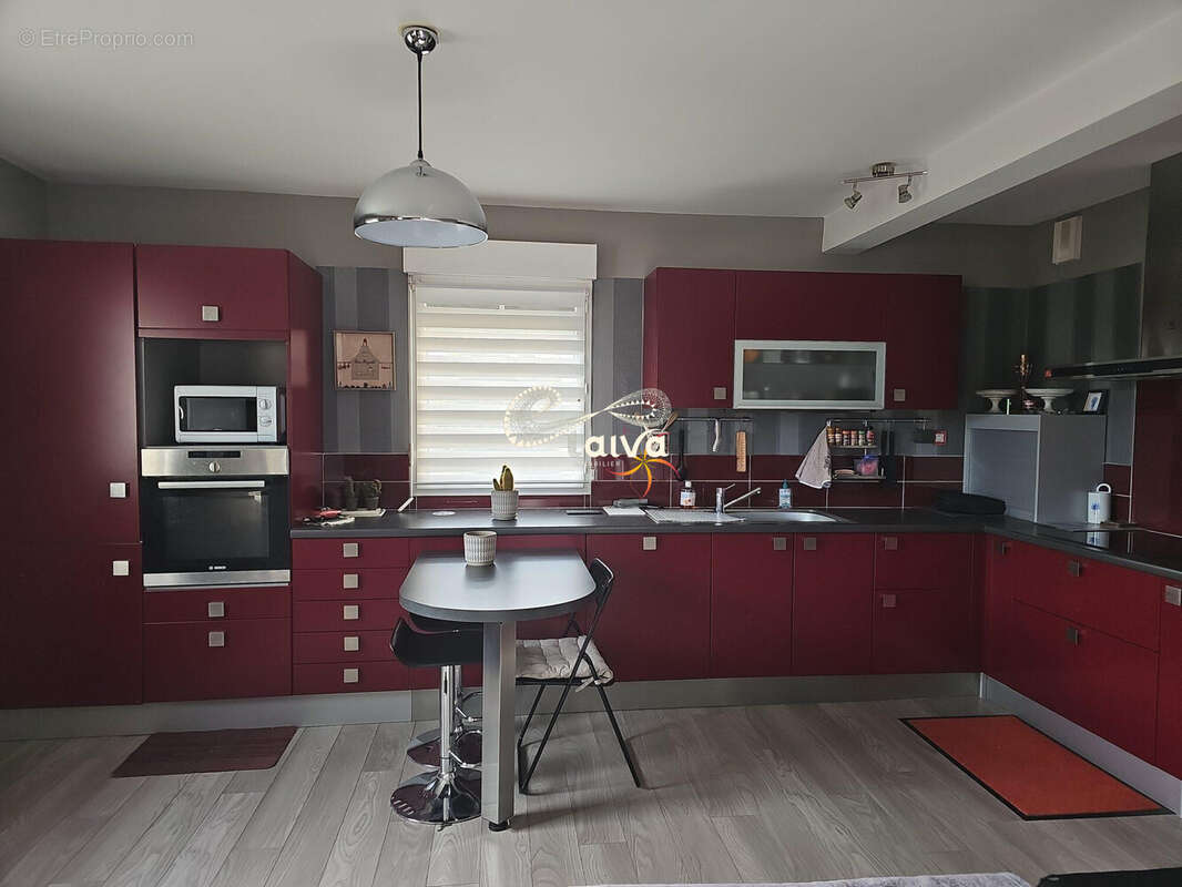  vendre - appartement T3 - Taiva Immobilier - 2 chambres, garage, place de stationnement, ascenseur, axe RENNES/SAINT-MALO, Mesnil Roc&#039;h - Appartement à PLESDER