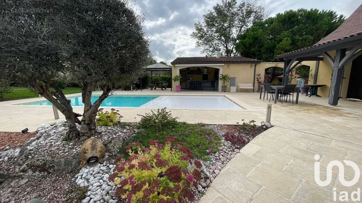 Photo 2 - Maison à BOUNIAGUES