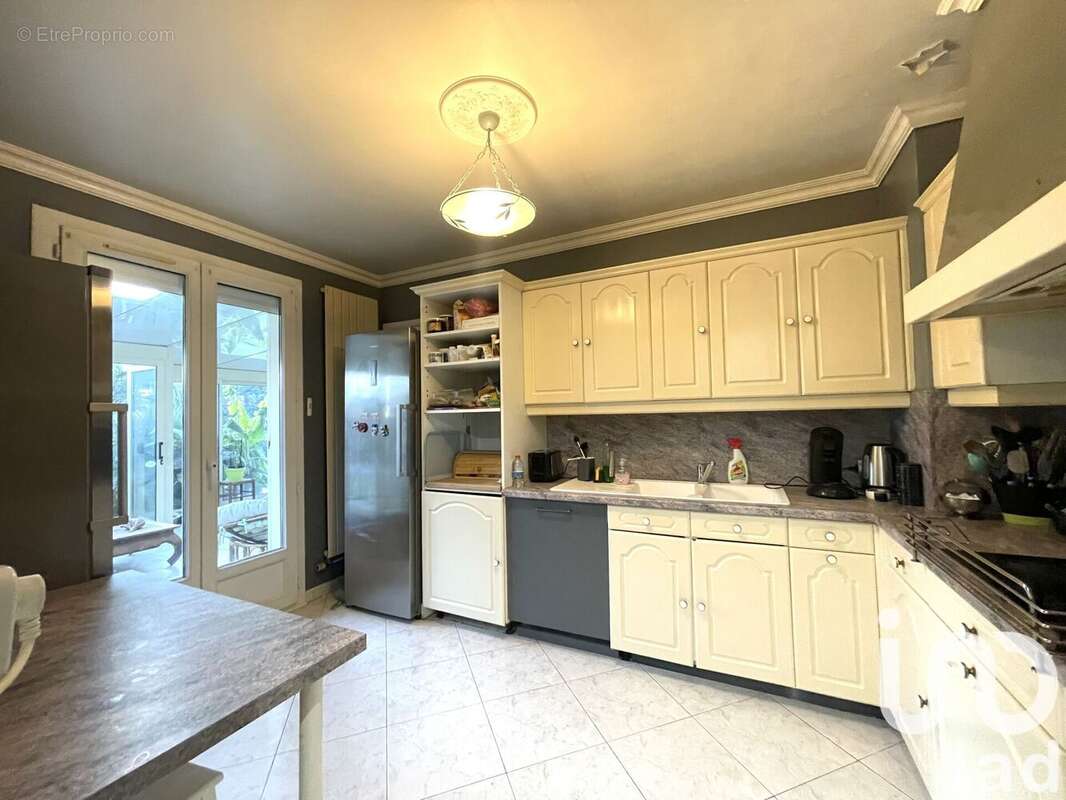 Photo 4 - Maison à VERT-SAINT-DENIS