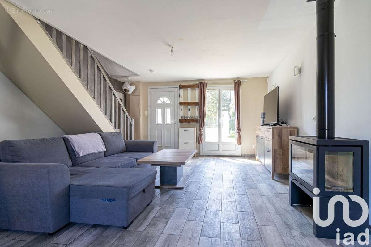 Photo 2 - Maison à ILLIERS-L'EVEQUE