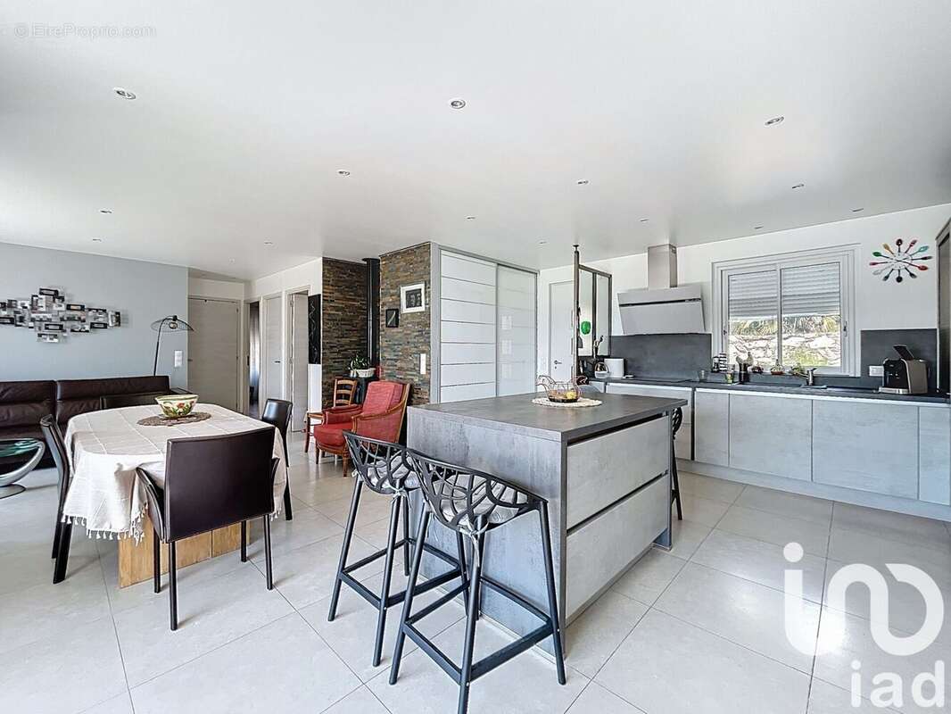 Photo 5 - Maison à BAGNOLS-EN-FORET