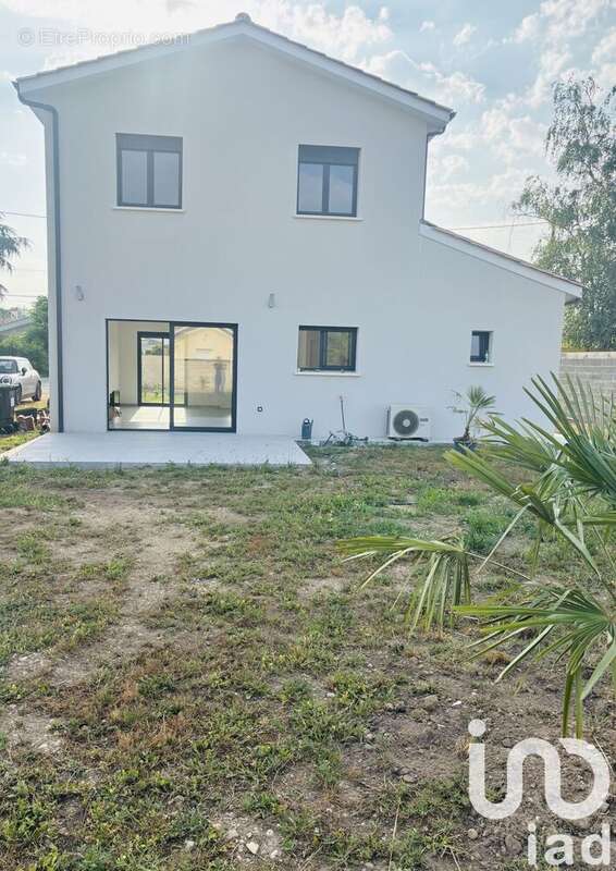 Photo 4 - Maison à SAINT-DENIS-DE-PILE