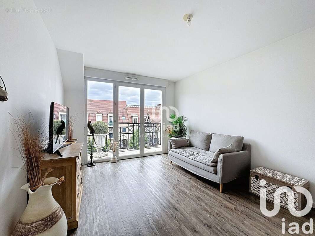 Photo 2 - Appartement à MAGNY-LE-HONGRE