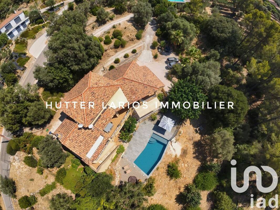 Photo 1 - Maison à SOLLIES-VILLE