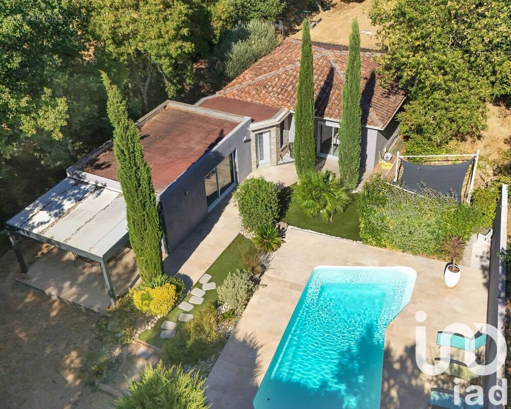 Photo 1 - Maison à ROQUEVAIRE