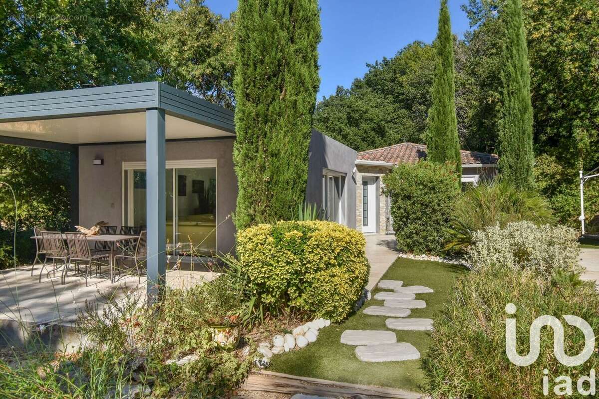 Photo 3 - Maison à ROQUEVAIRE